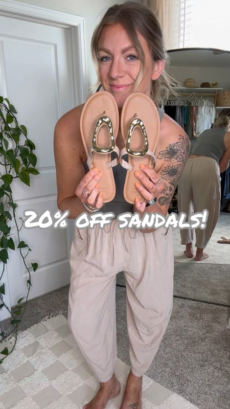 20% off sandals!

Wearing an 11 in all except the pool shoes, sized down to a 10 

#LTKShoeCrush #LTKSaleAlert #LTKVideo