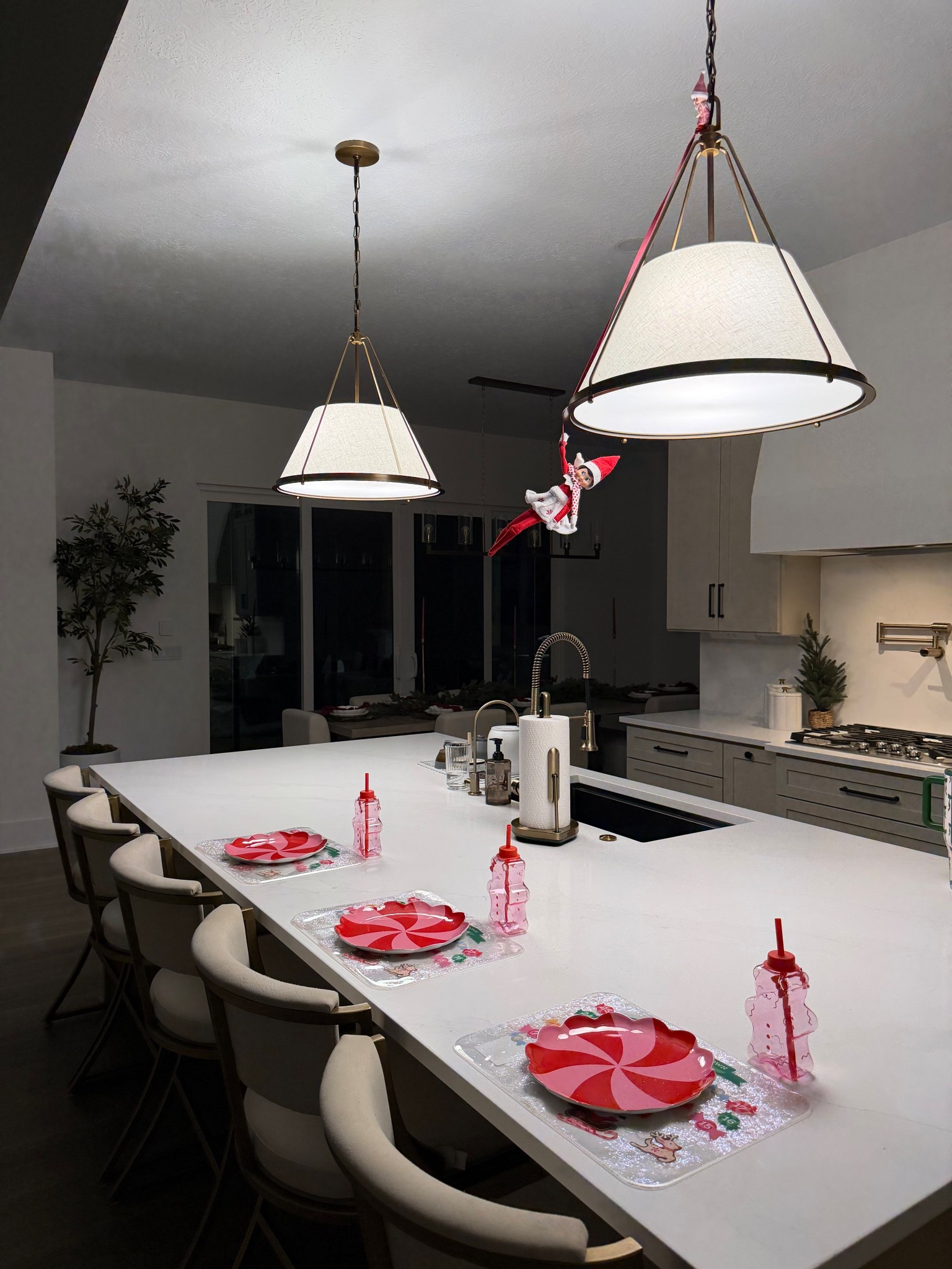 elf on the shelf idea  ◡̈ 

#LTKHoliday #LTKdayinmylife #LTKmomlife