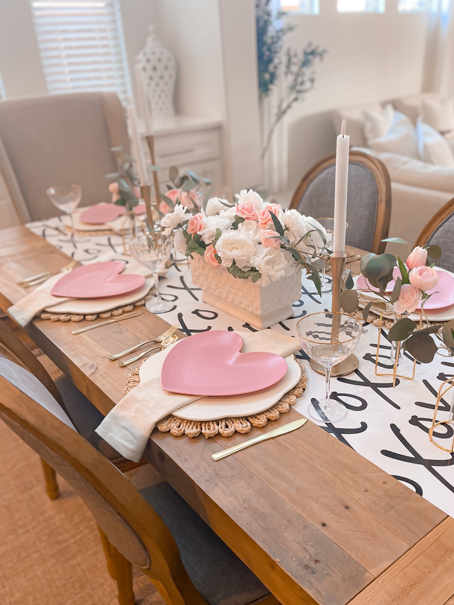 Valentines tablescape inspo 
Galentines tablescape inspo 
Valentines decor 
Valentines table 

#LTKhome #LTKFind #LTKSeasonal
