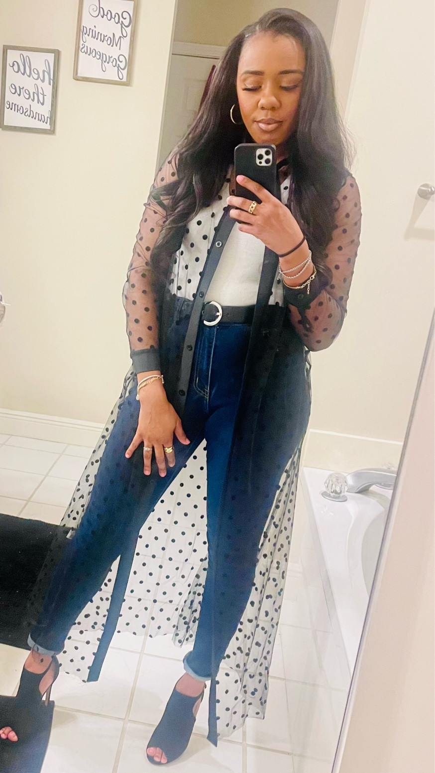 Date Night Outift 🖤

Get a deal on these jeans & more March 8 - 11! Favorite this post to get the sale notifications

#LTKSpringSale #LTKbeauty #LTKstyletip