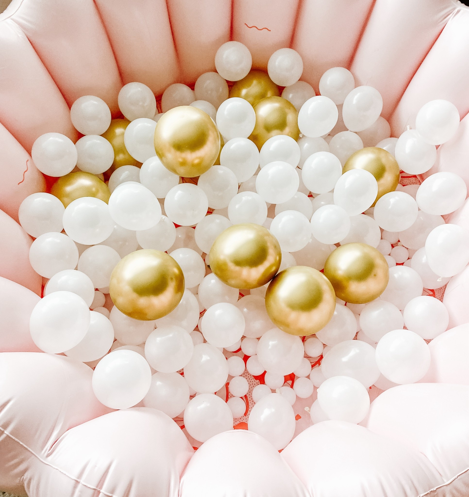 Turned our minidip pool into a mini ball pit for Hazel’s dive into five mermaid birthday party!

#LTKParties #LTKKids