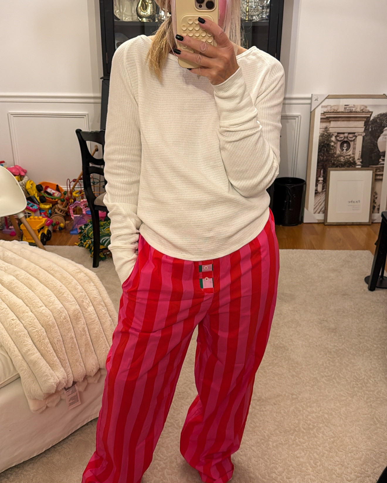 Loving that’s lightweight comfy sleep pants!! They have pockets and run oversized. Wearing a size small. Bought the pink first, and had to get a second pair  

#LTKOver40 #LTKStyleTip #LTKFindsUnder100