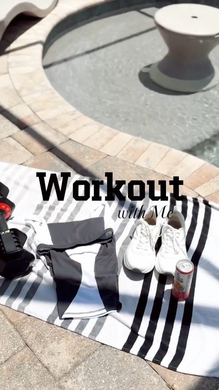 Sometimes it’s not the physical that I needed but the mental load to be released

Comment “shop” for details 

#workoutwithme #workout #backyardworkout #workoutreels #workoutroutine