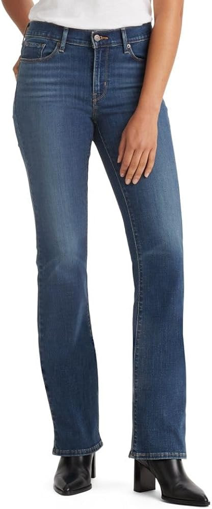 Levi's Women's Classic Bootcut Jeans | Amazon (US)