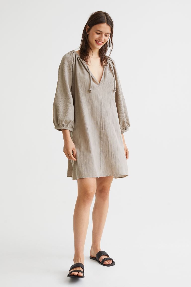 Balloon-sleeved dress | H&M (UK, MY, IN, SG, PH, TW, HK)