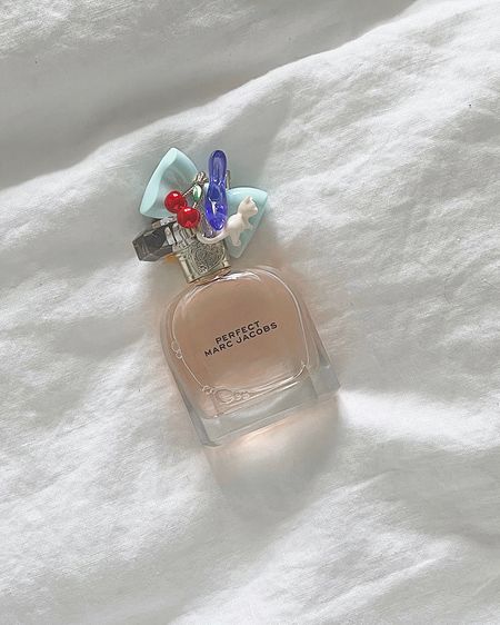 Scent of the day: Marc Jacobs Perfect Eau de Parfum. 🌸✨ Loving this fresh and playful fragrance! #MarcJacobs #PerfumeLove #scent-of-the-day

#LTKGiftGuide #LTKBeauty #LTKU