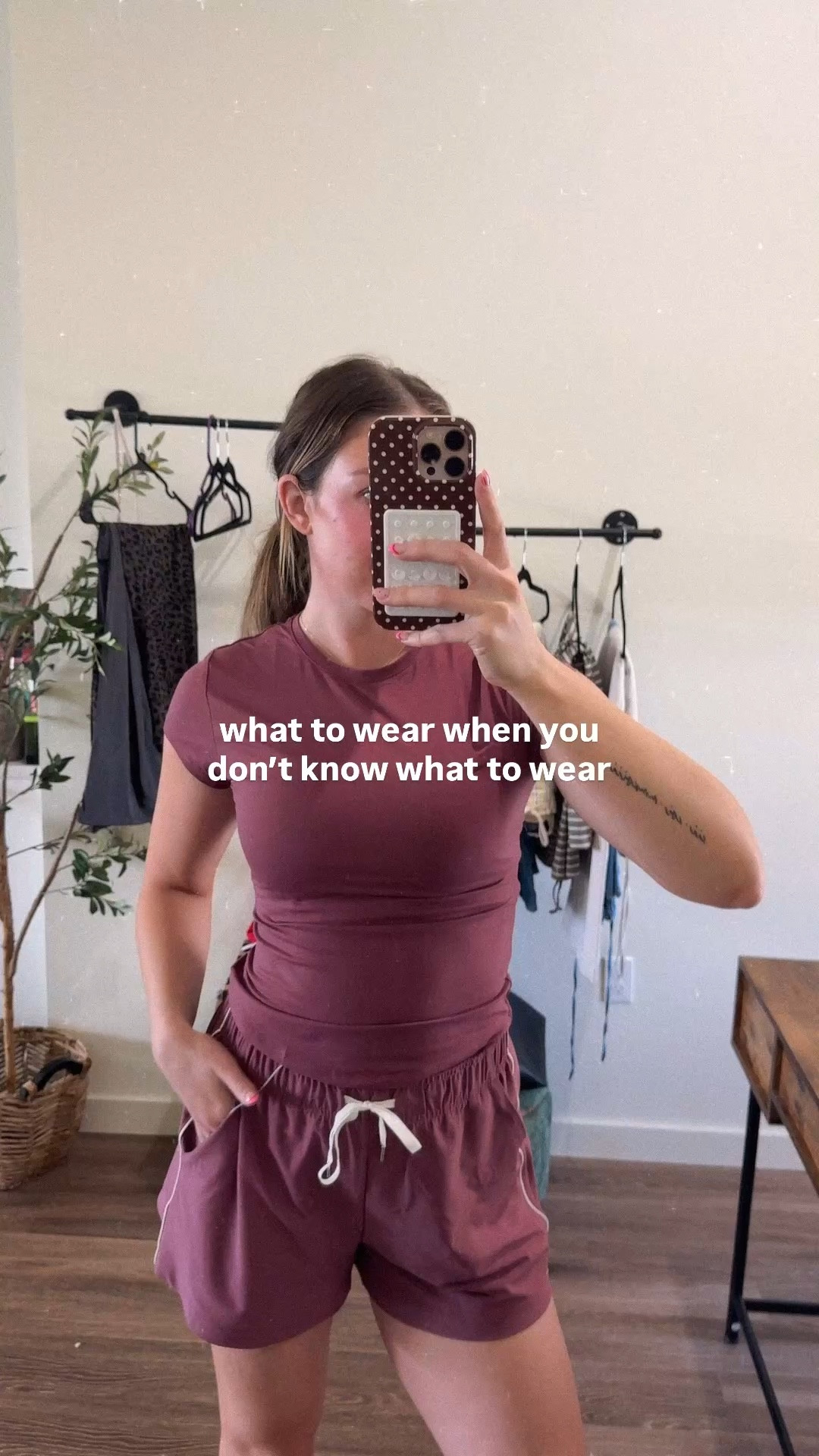Perfect throw on and go outfit! What to wear when you don’t know what to wear! 

I’m 5’10 wearing a small tall in top and medium in shorts 