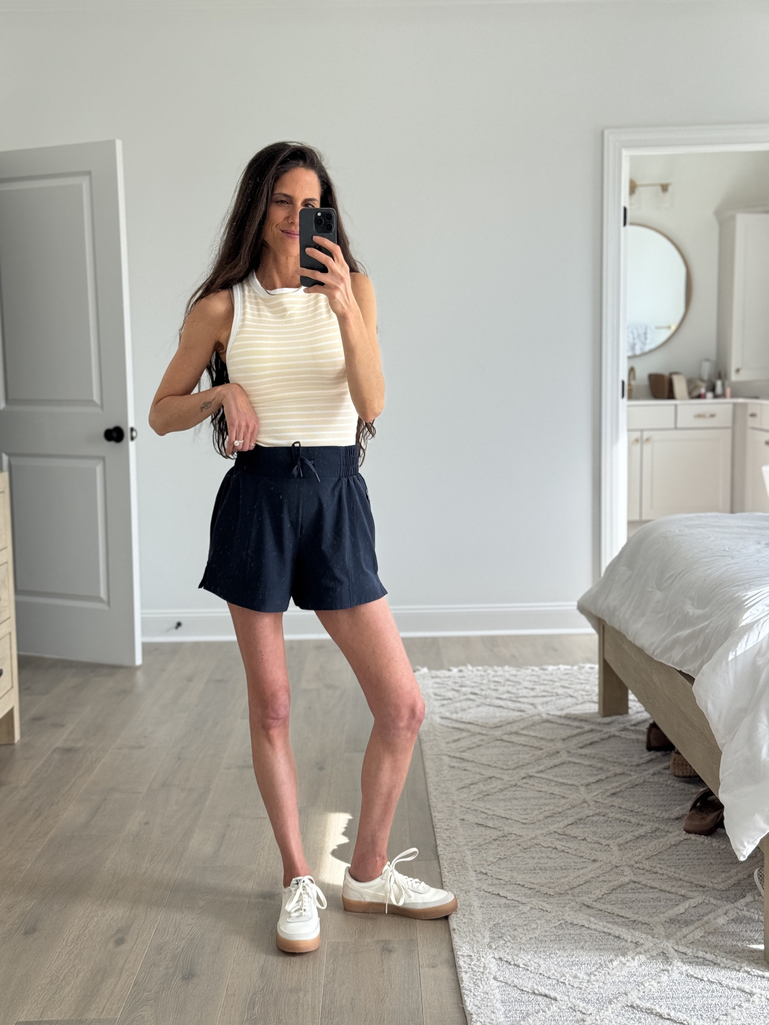 This set is one of those grab-and-go outfits that just works. Comfy enough for everyday but still looks pulled together.

#LTKSeasonal #LTKmomlife #LTKootd