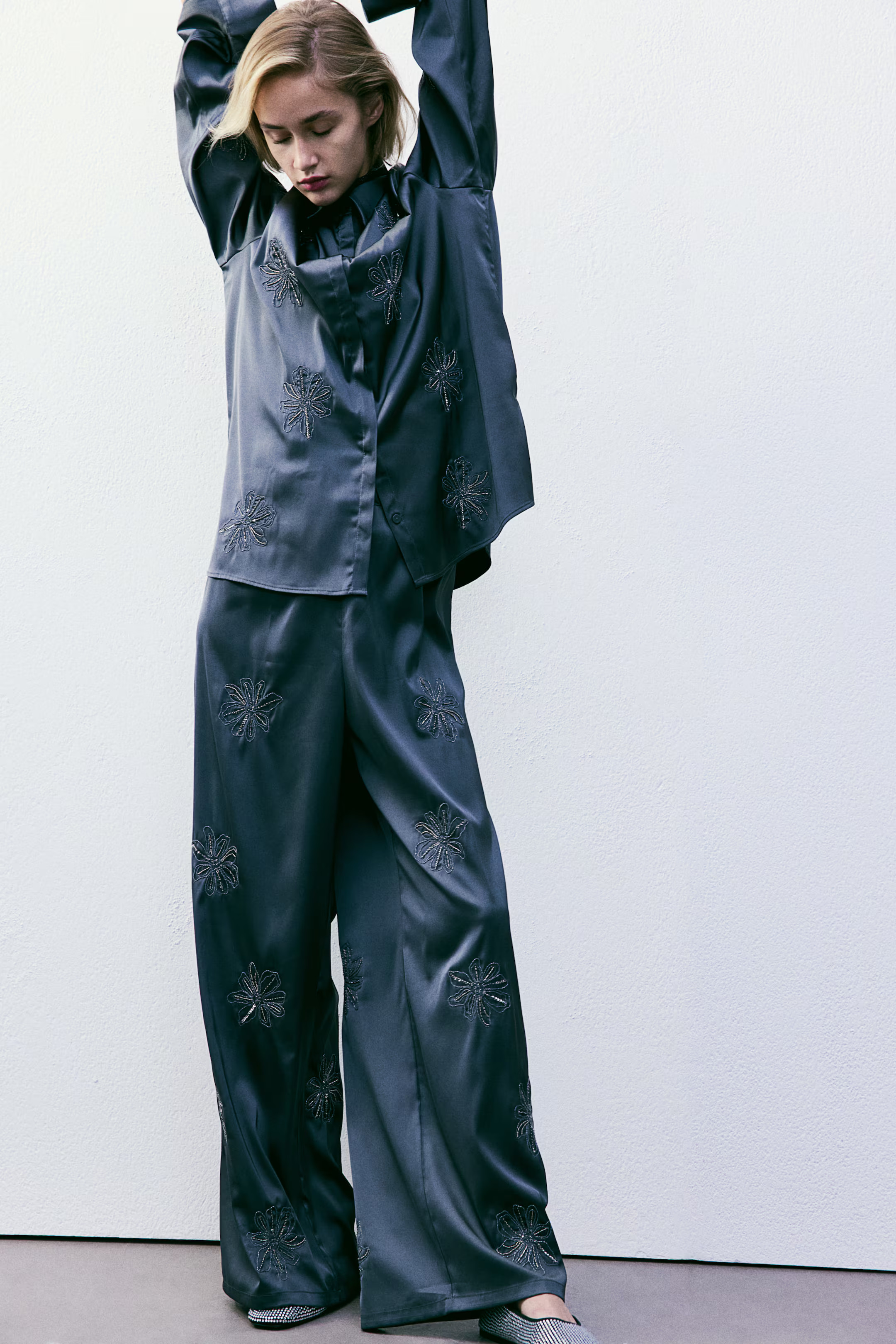 Embroidered trousers | H&M (UK, MY, IN, SG, PH, TW, HK)