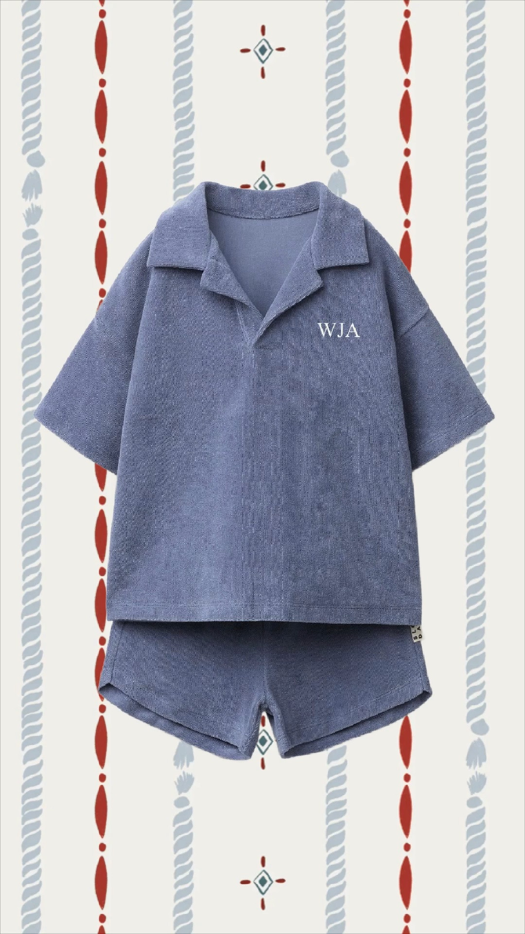 Did you know you can get monogrammed pieces @Zara for $4?! This Terry set is so cute!