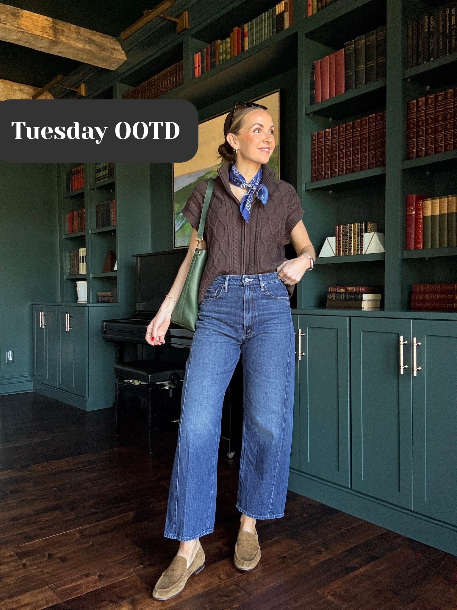 Tuesday OOTD
@Splendid x @cellajaneblog 
@mother denim 
@Anthropologie loafers
@evereve scarf
Old @Madewell bag- linked similar

#LTKgrwm