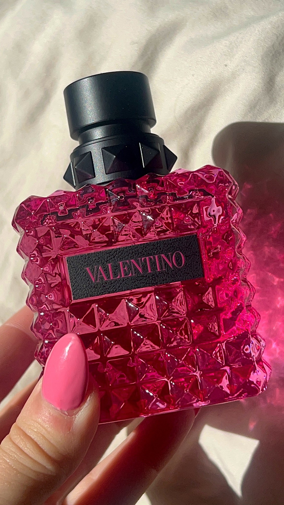 Born in Roma Donna Extradose Perfume

Fr agrance Family: Florals

Scent Type: Warm Florals

Key Notes: Cassis Accord, Rum Accord, Vanilla 

#LTKBeauty