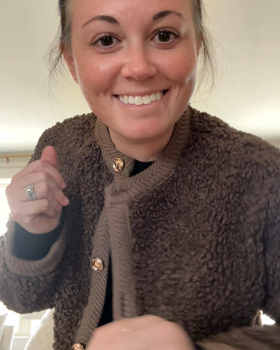 This cozy, fuzzy sweater jacket is perfect for these cold winter days!! This is the Coffee color!

#amazon
@amazon
#liketkit
@liketk.it

#LTKFindsUnder50 #LTKWorkwear #LTKWatchNow