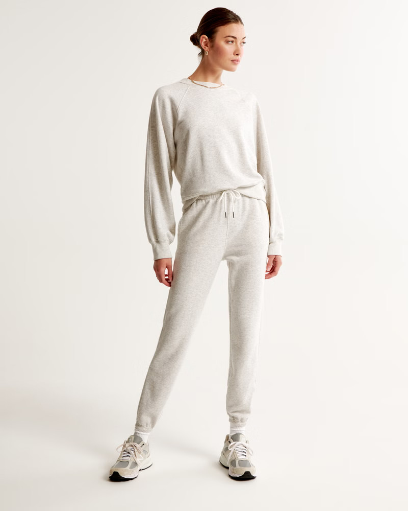 Women's Classic Sunday Sweatpant | Women's Up To 25% Off Select Styles | Abercrombie.com | Abercrombie & Fitch (US)