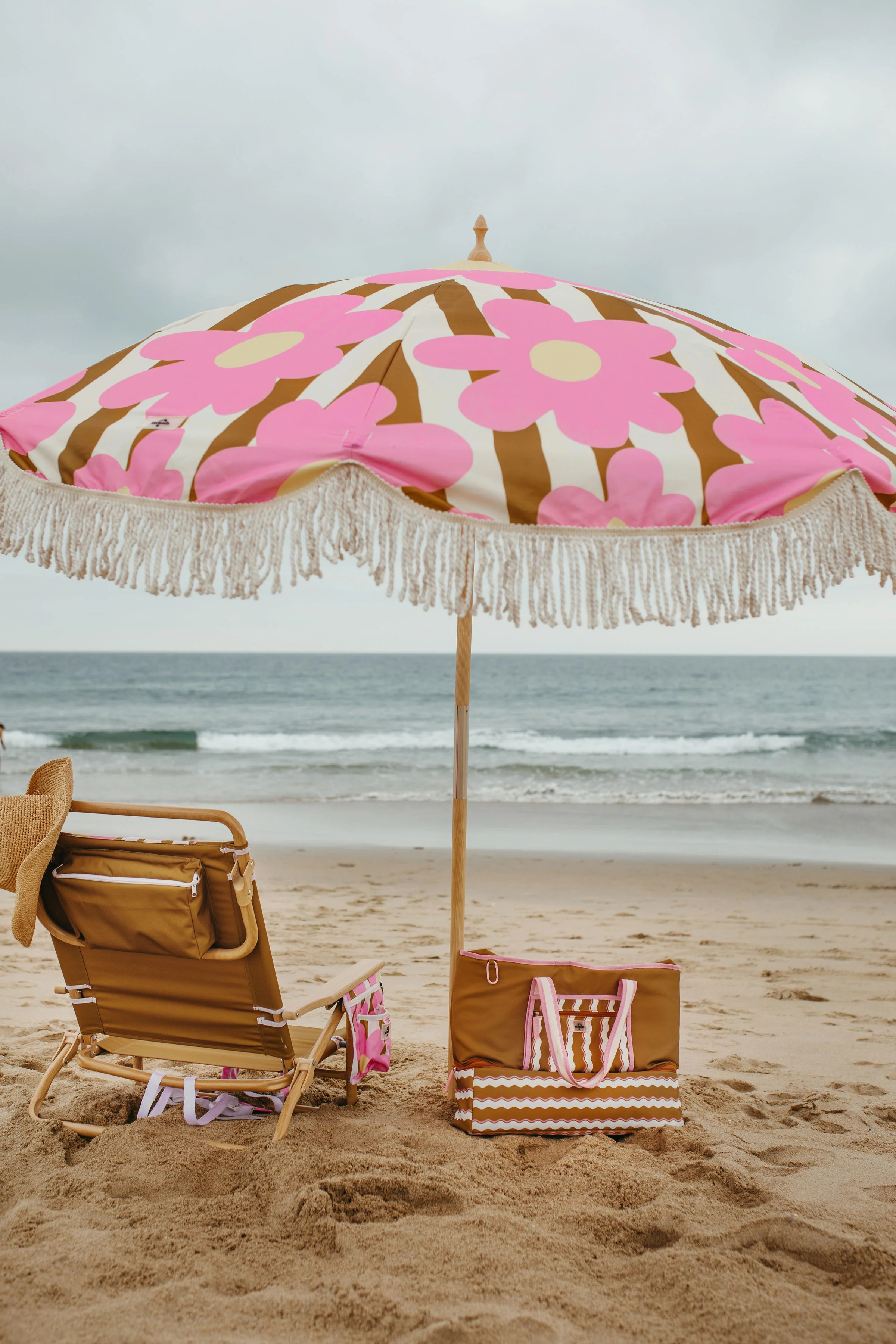 Strawberry & Cream Cooler Tote | Strands Co