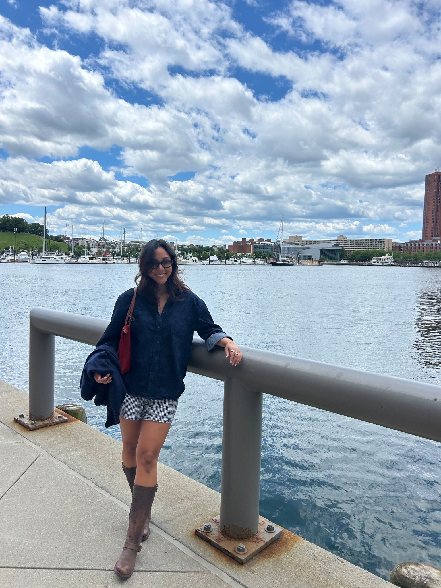 Sizing 🫶🏽
Shirt: medium 
Shorts: medium 
Boots: 7 

Boots are old Frye & linking the exact purse but they don’t have red 🥰

#LTKSummerEdit #LTKSeasonal #LTKFindsUnder100