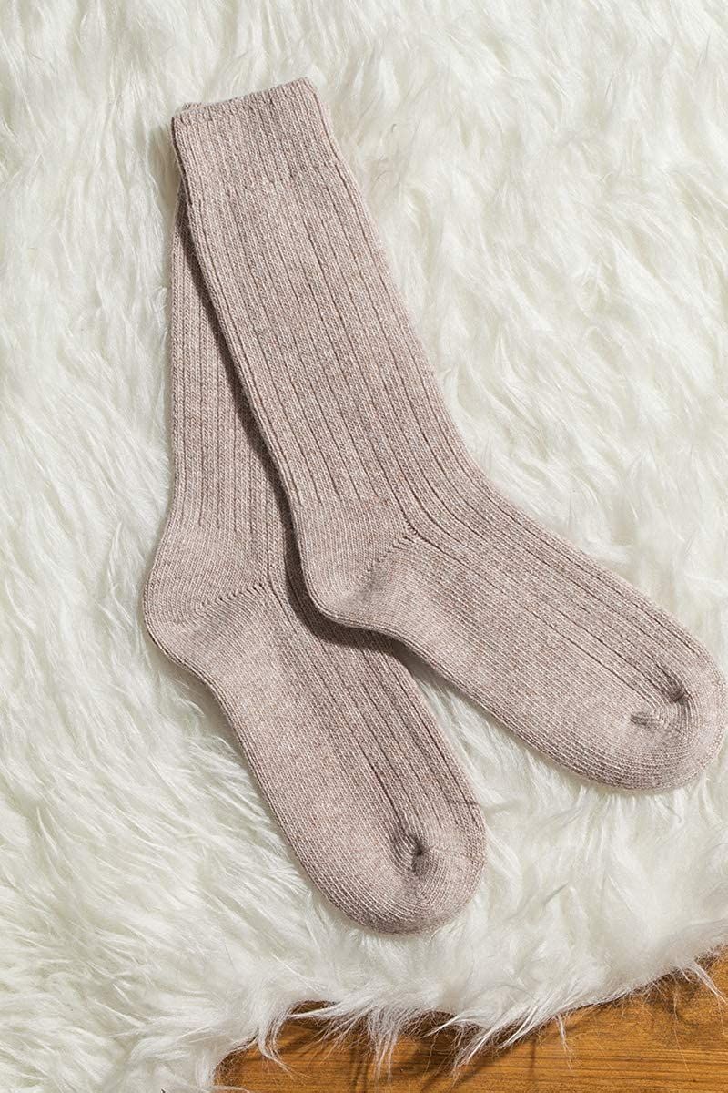 Womens Fine Cashmere and Merino Wool Super Soft and Warm Winter Fluffy Mid-Calf Socks | Amazon (UK)
