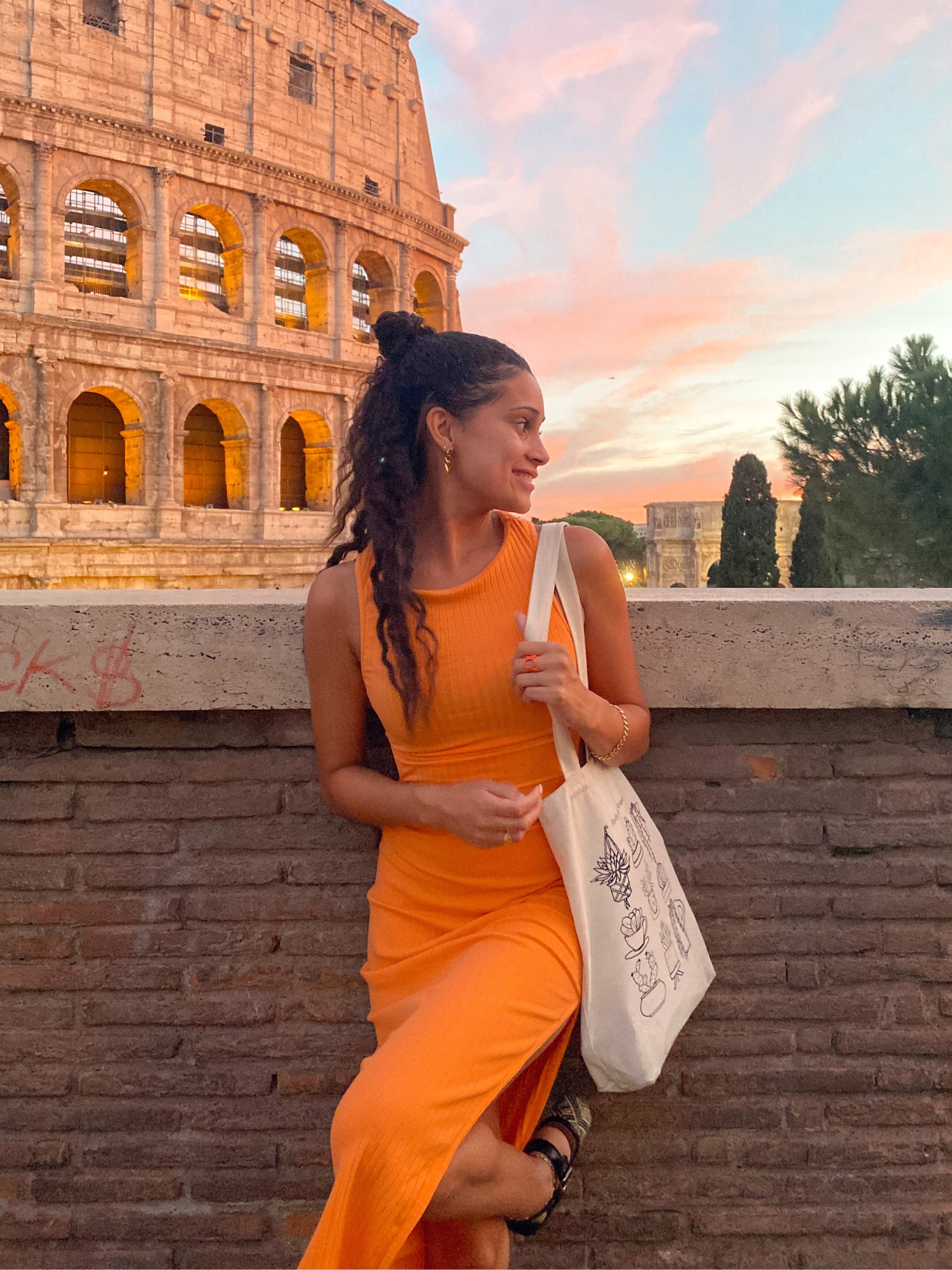 Orange dress backless dress maxi dress neon orange tote bag orange outfit summer look