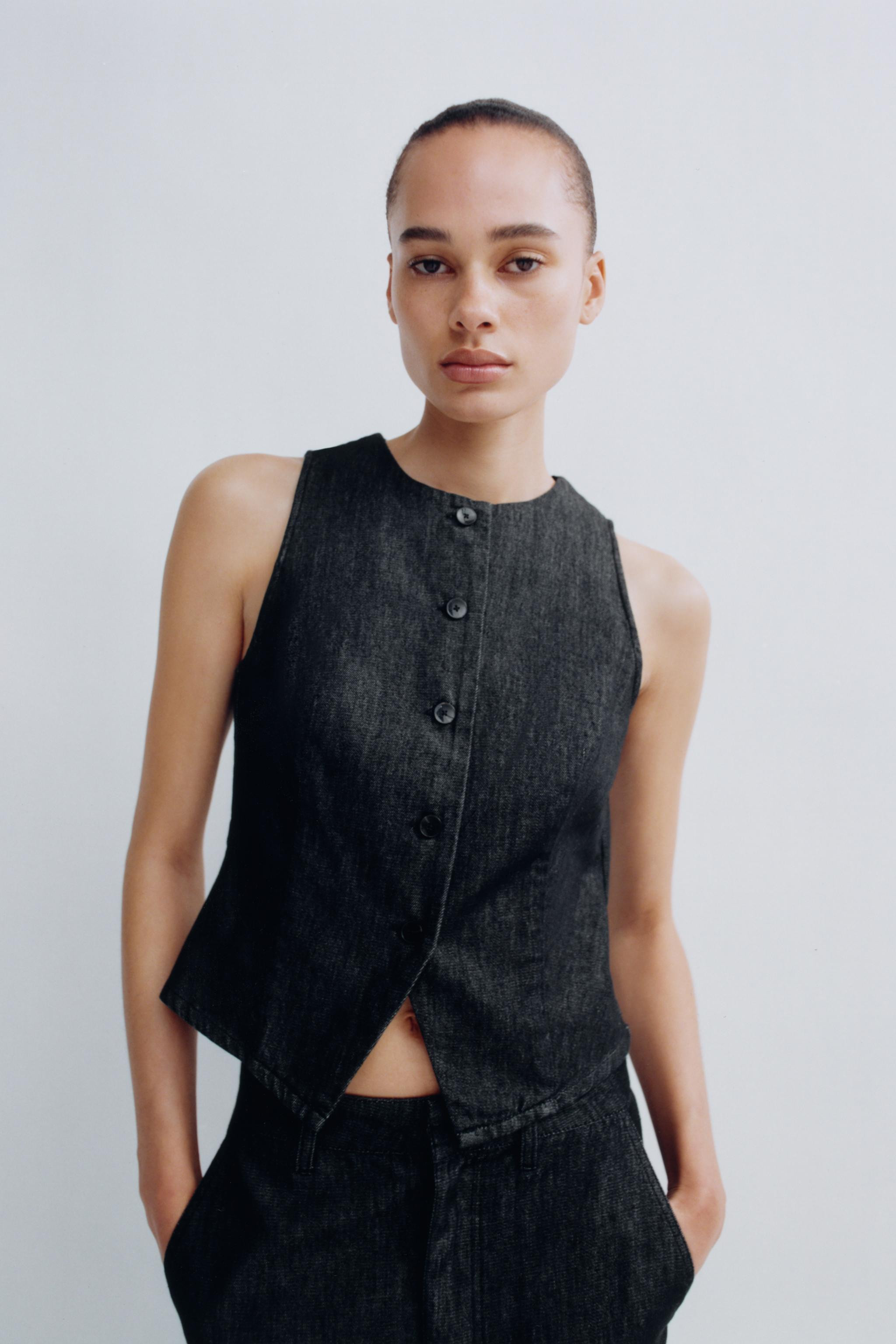 Round neck vest. Front button closure. | Zara US