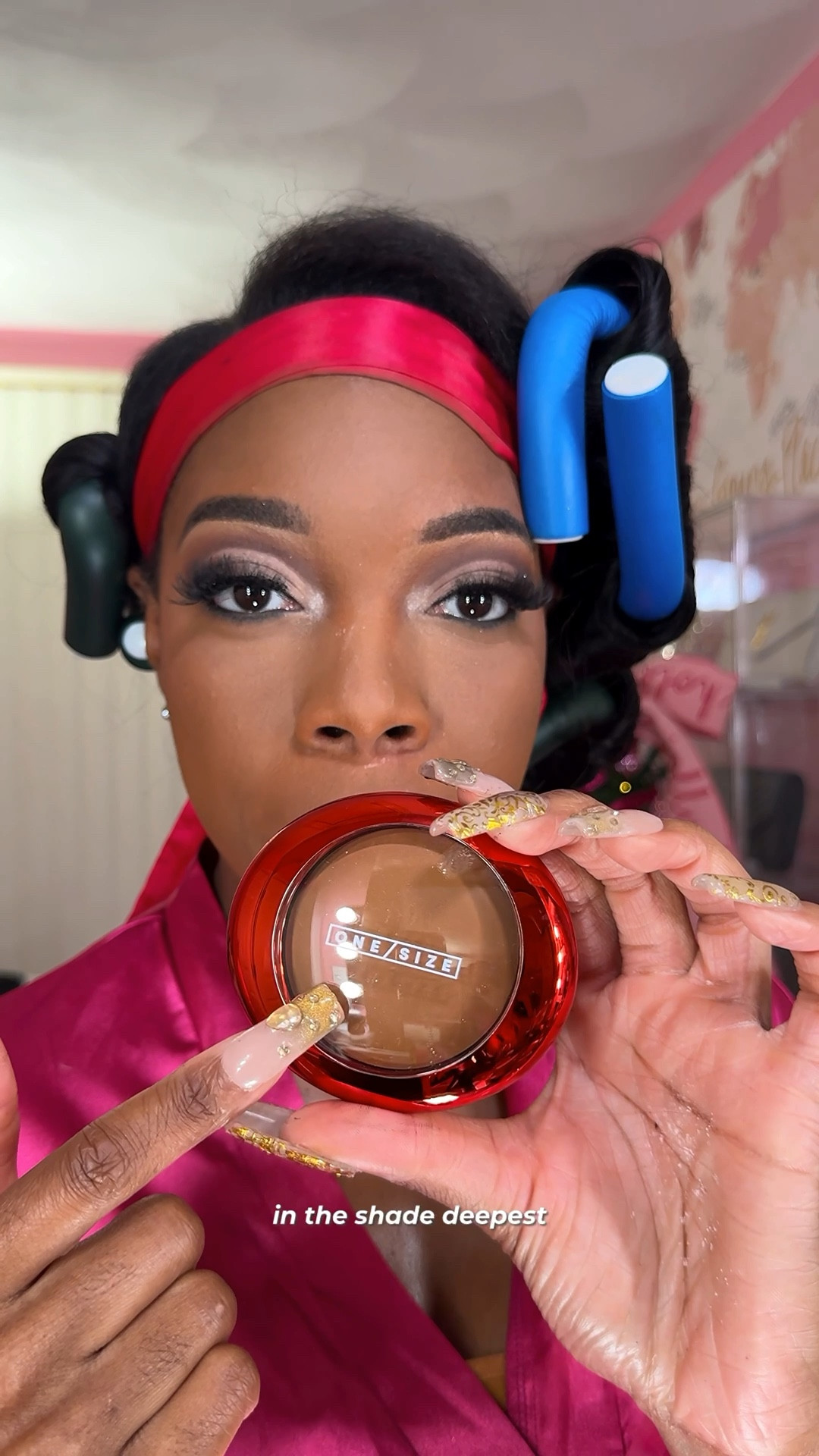 I picked up the One Size Bouclé Silk Powder in Deepest during the Sephora sale, and wanted to see how it works on my oily skin. Here is an eight hour wear test!

I love how smooth and flawless this powder makes my skin look, this will definitely be heavy in my rotation.

It’s one of my top three Sephora sale recommendations! 🛍️✨

#LTKSaleAlert #LTKBeauty