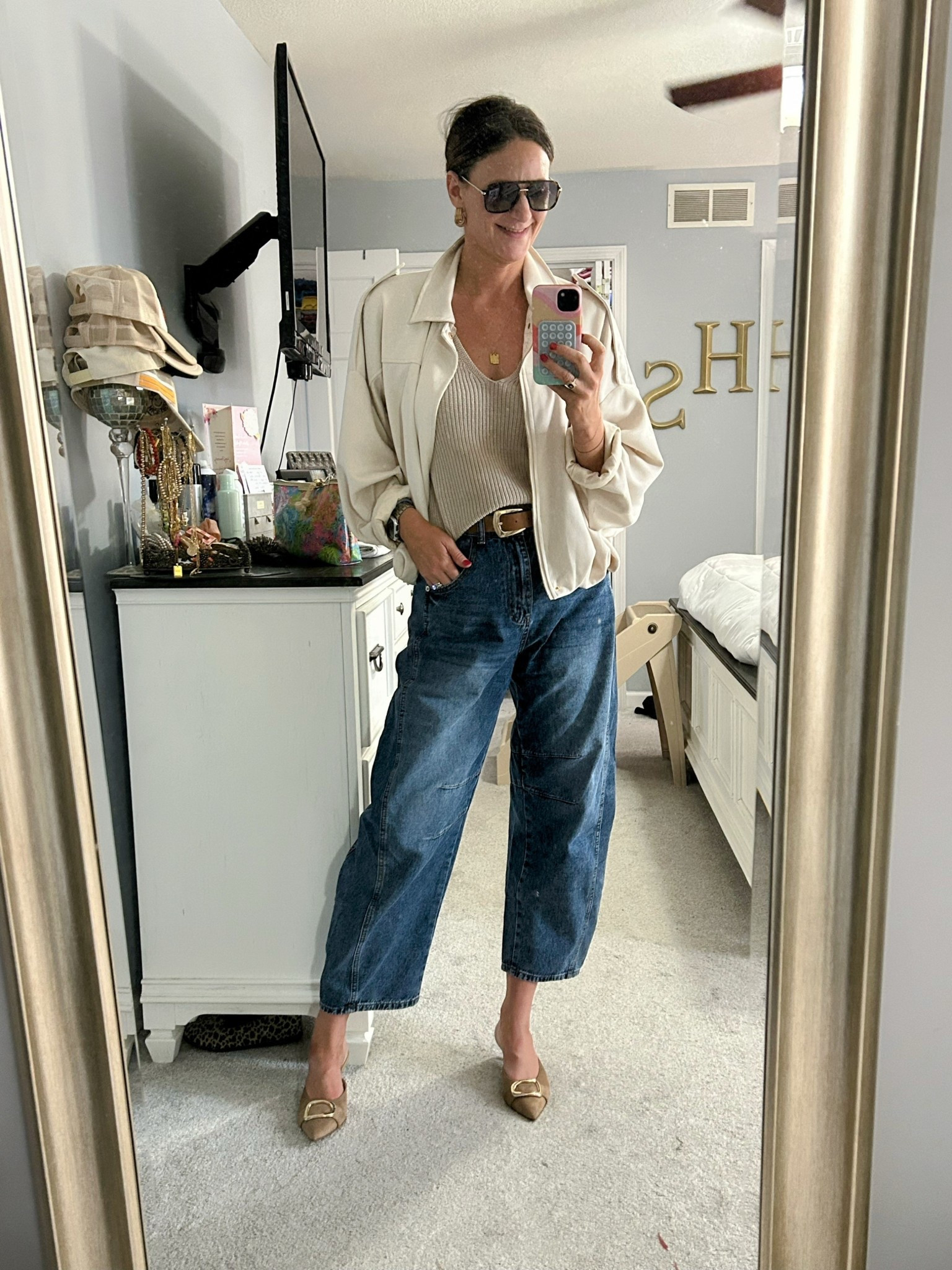 Loving this suede jacket for transitioning into fall! 🍁 And it may have taken me a little while to jump on the barrel jean train, but I’m all in now. Love that this pair isn’t too short for my long legs! BONUS! Are you into the barrel trend? 

Everything is linked in my LTK in my profile! ✨ 

#barreljeans #falltransition #suedejacket #amazonfallfashion #targetfashion #suede

#LTKTall #LTKFindsUnder50