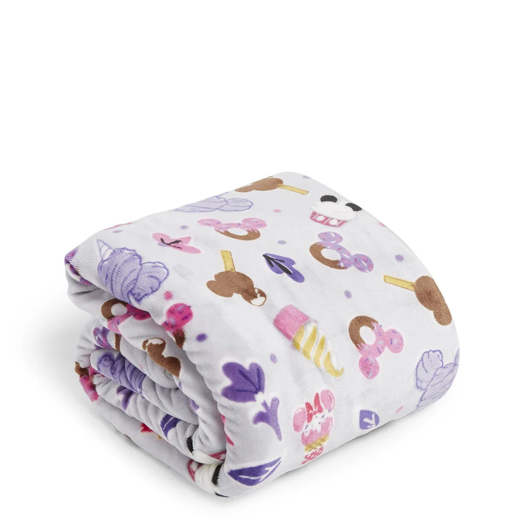 Disney Cozy Life Throw Blanket | Vera Bradley
