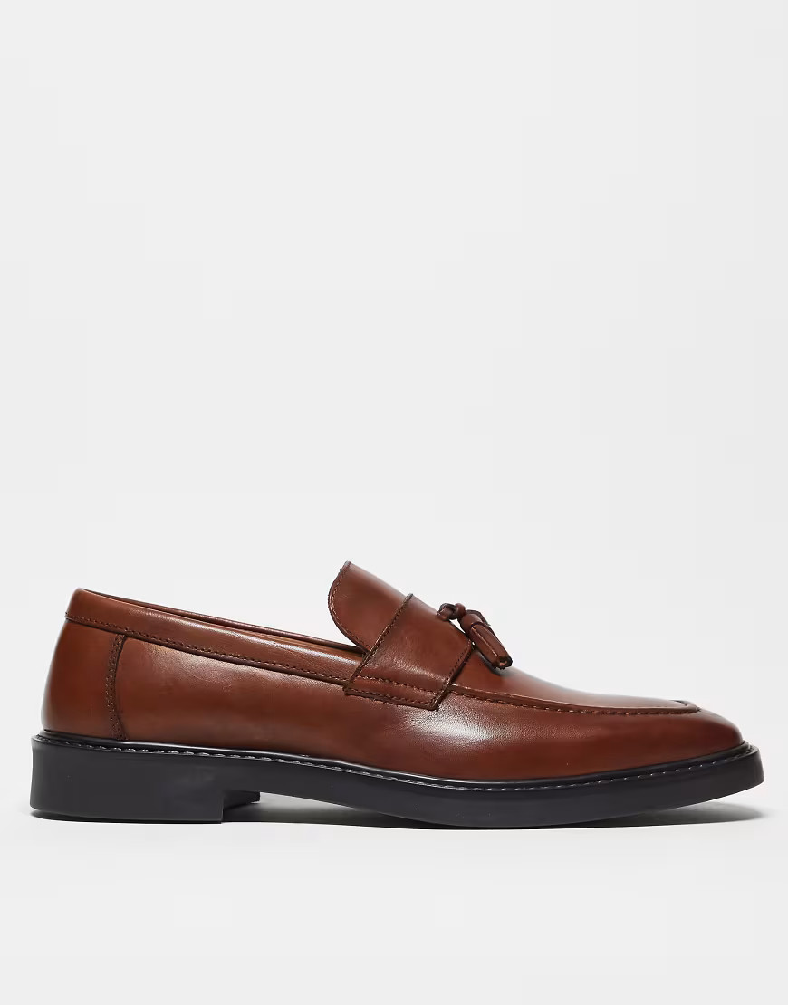 ASOS DESIGN loafers in tan leather with tassel-Brown | ASOS (Global)