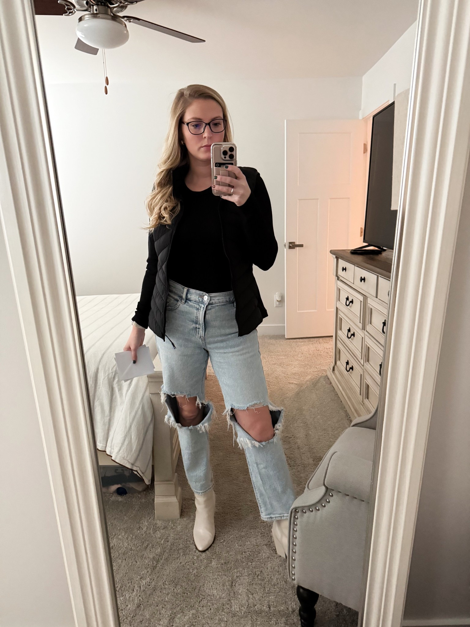 Casual comfortable outfit for a gals day 

Bodysuit - size large, but could’ve gone medium 
Vest - size large, but could do medium (SOOO COMFY)
Jeans - size 6 short 
Booties - size 7.5 true to size (Liz Claiborne utopia cream) 

#LTKootd #LTKmomlife #LTKgrwm