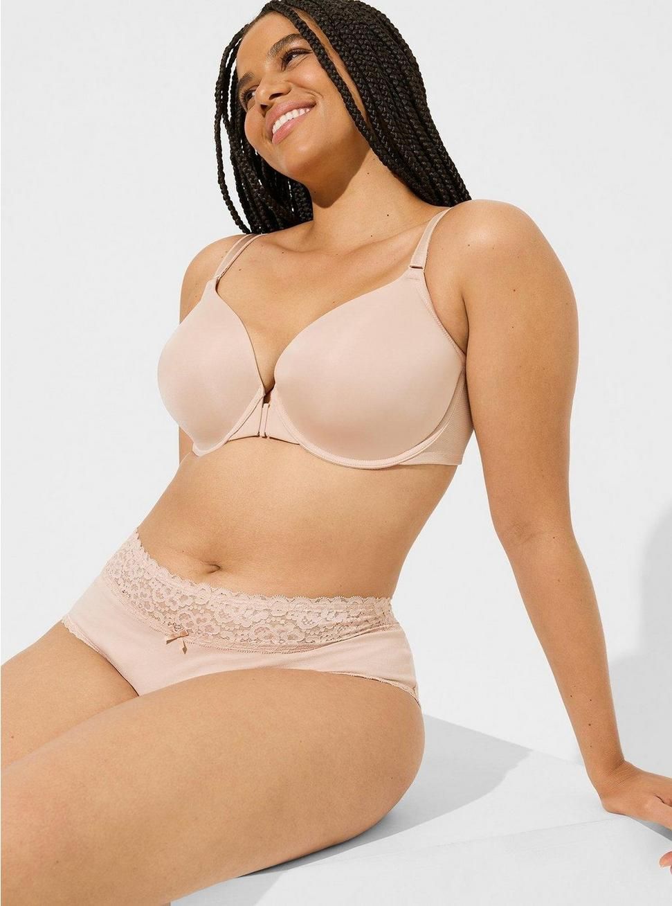 T-Shirt Lightly Lined Smooth Ultimate Smoothing™ Bra | Torrid (US & Canada)