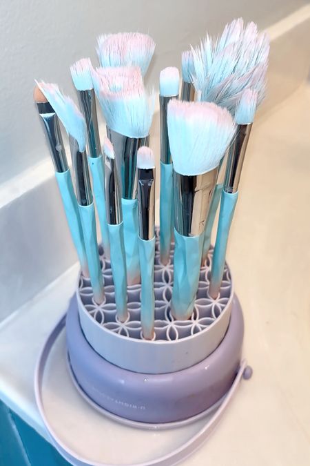 Fave April Finds, makeup brush cleanerr