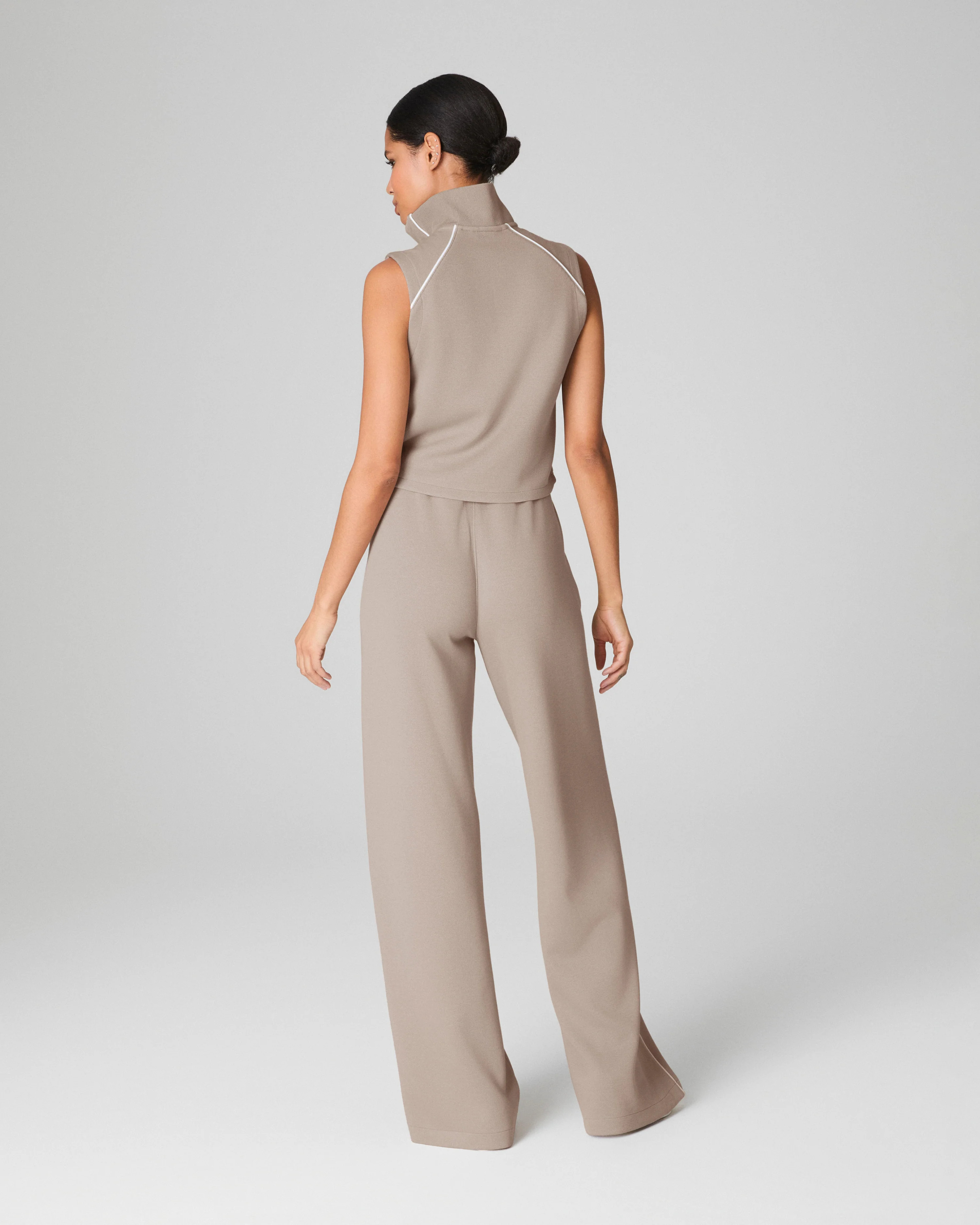 AirEssentials Mockneck Jumpsuit – Sporty, Comfy & Travel-Ready | SPANX | Spanx
