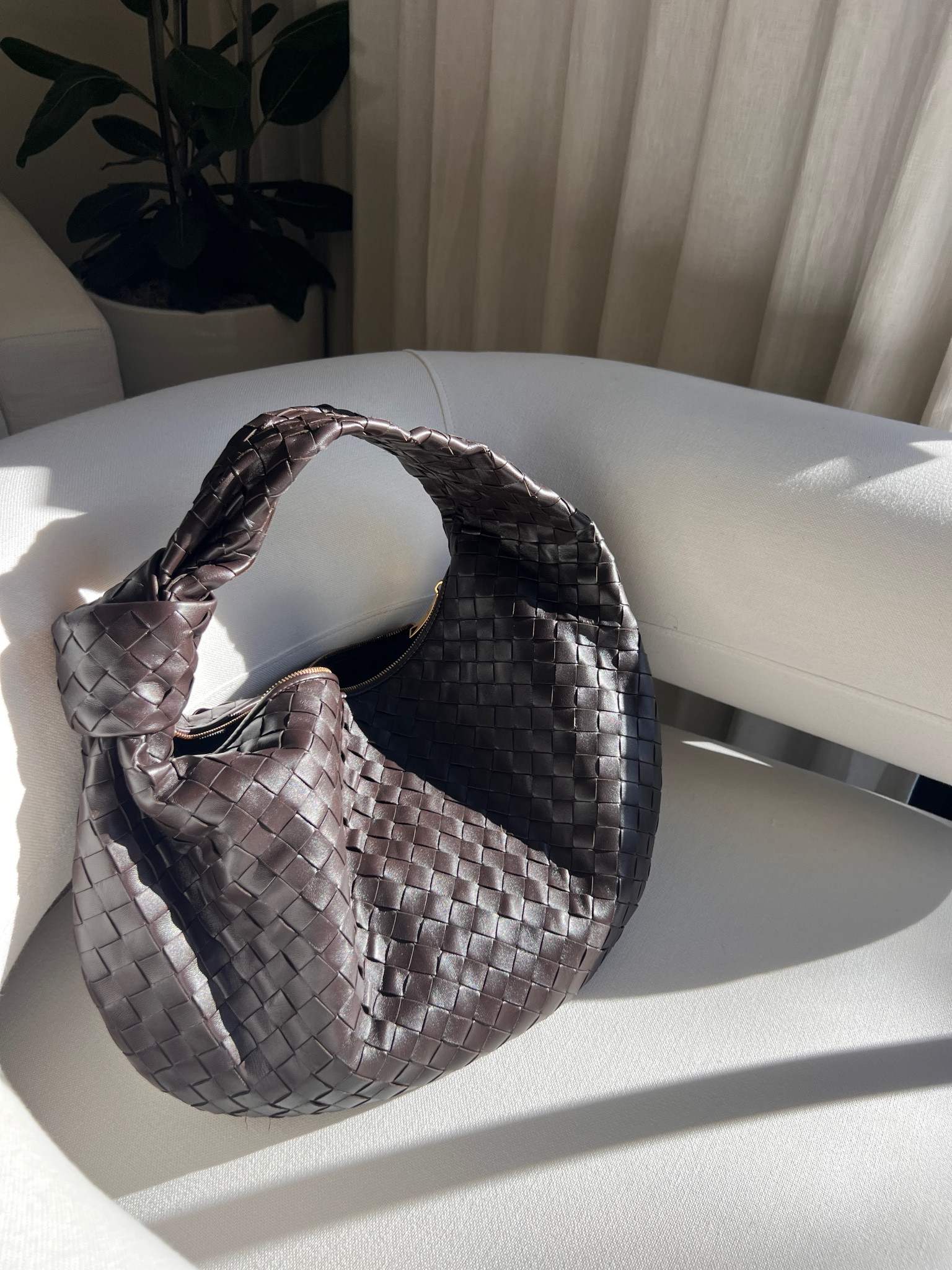 Chocolate please🫶🏻 Bottega 

#LTKstyletip #LTKitbag