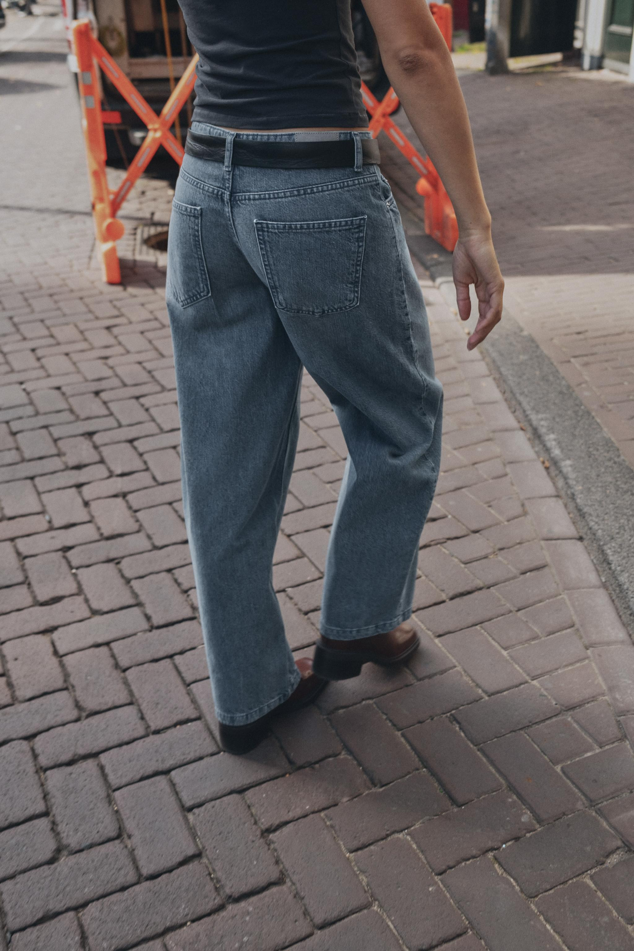 MID-RISE BAGGY JEANS | Zara US