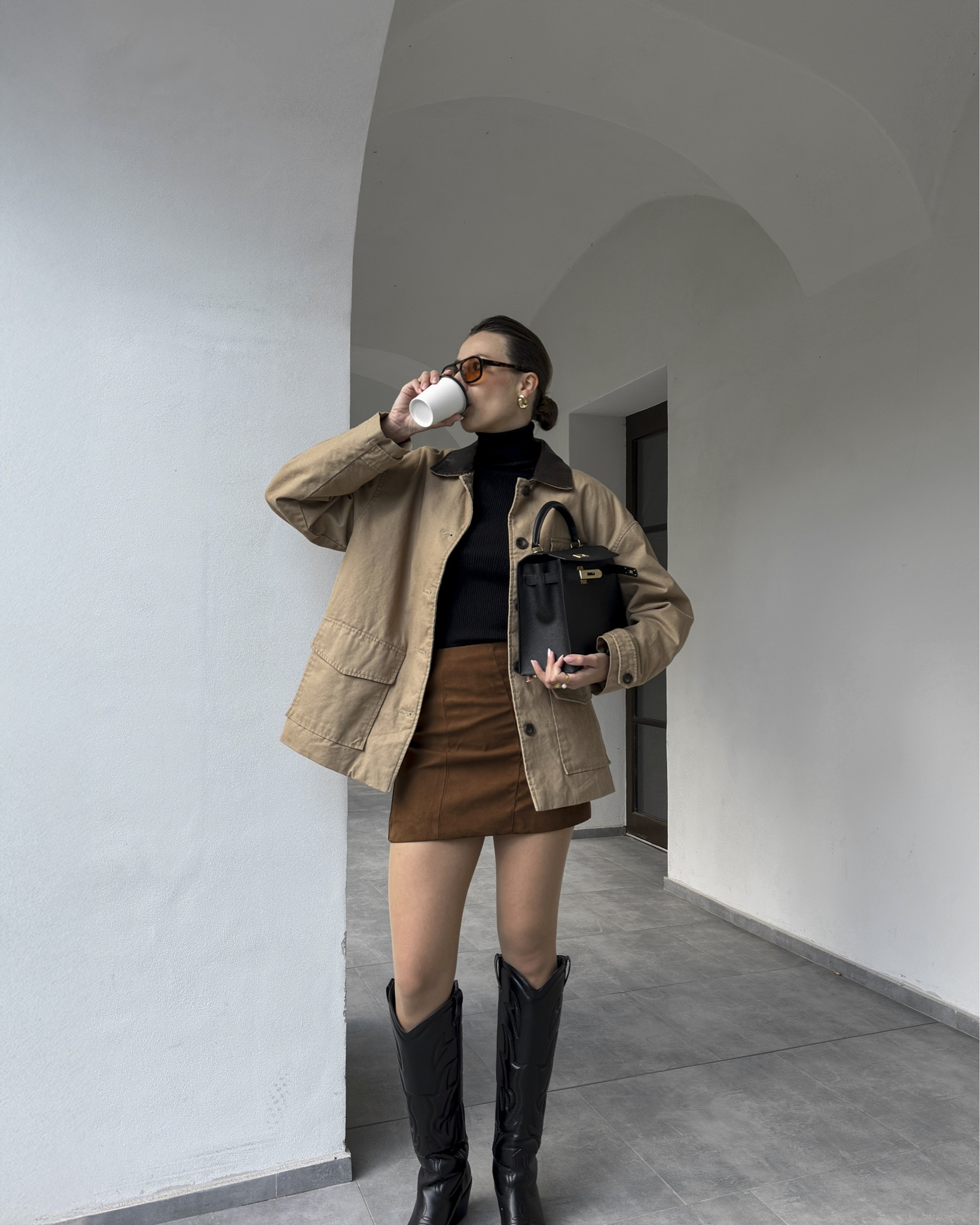 Fall OOTD 🍂 barn jacket & suede mini skirt wearing on repeat 

#LTKstyletip #LTKeurope #LTKautumn
