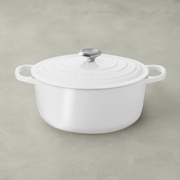Le Creuset Signature Enameled Cast Iron Round Oven | Williams-Sonoma