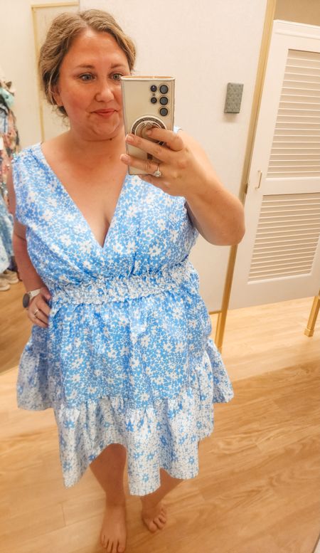 This is the Fabiana Jacquard Dress in a 16 in print Lunar Blue Baby Blues JacquardFull disclosure: this is not zipped in the back. Super cure dress. Doesn't look like a Lilly pulitzer dress IMO but it is cute. Unfortunately not plus size friendly though #livinglargeinlilly #lillypulitzer #summerinlilly #grandmillennial 

#LTKMidsize #LTKPlusSize #LTKStyleTip