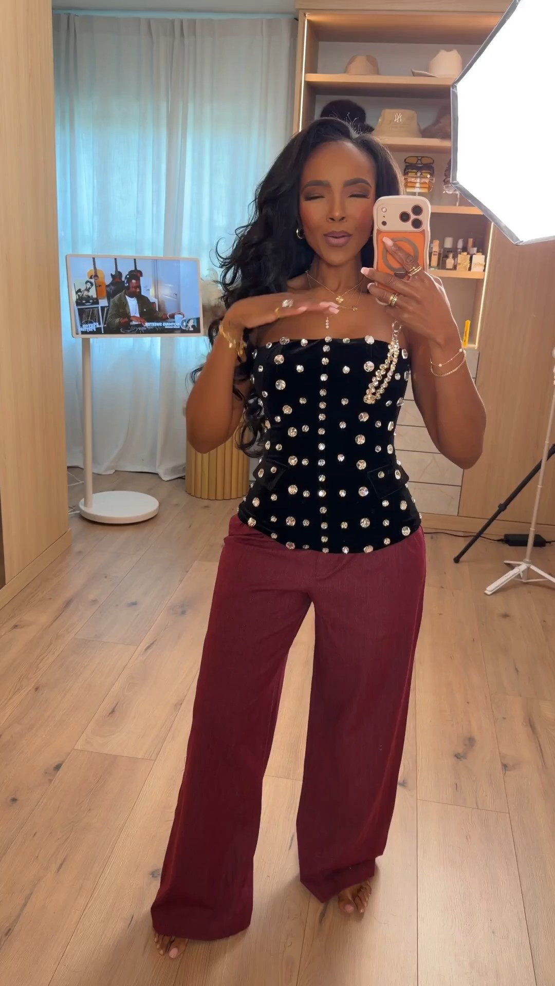 ✨ Statement Corset Moment — Elevating a classic base with a structured, eye-catching top that instantly defines the waist and adds polish. Styled with sleek leggings and pointed heels for a modern, confident look that transitions effortlessly from day to night.

Perfect for date night, dinner plans, girls’ night out, or a styled event look.

📏 Sizing:
Corset top: Size Small  
Leggings: Size Small  
Heels: True to size  

Structured corset top, sculpting outfit ideas, elevated basics, chic night out look, flattering waist definition, modern feminine styling, versatile statement top styled multiple ways so the cost per wear drops over time as part of a long-term shopping strategy.

Save this post for later inspiration ✨

Follow me on Instagram and YouTube @k