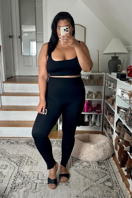 These leggings are seriously the best, they are currently 18% off for a 2 pack on amazon!


Workout set, leggings, amazon fashion, 

#LTKunder50 #LTKsalealert #LTKfitness