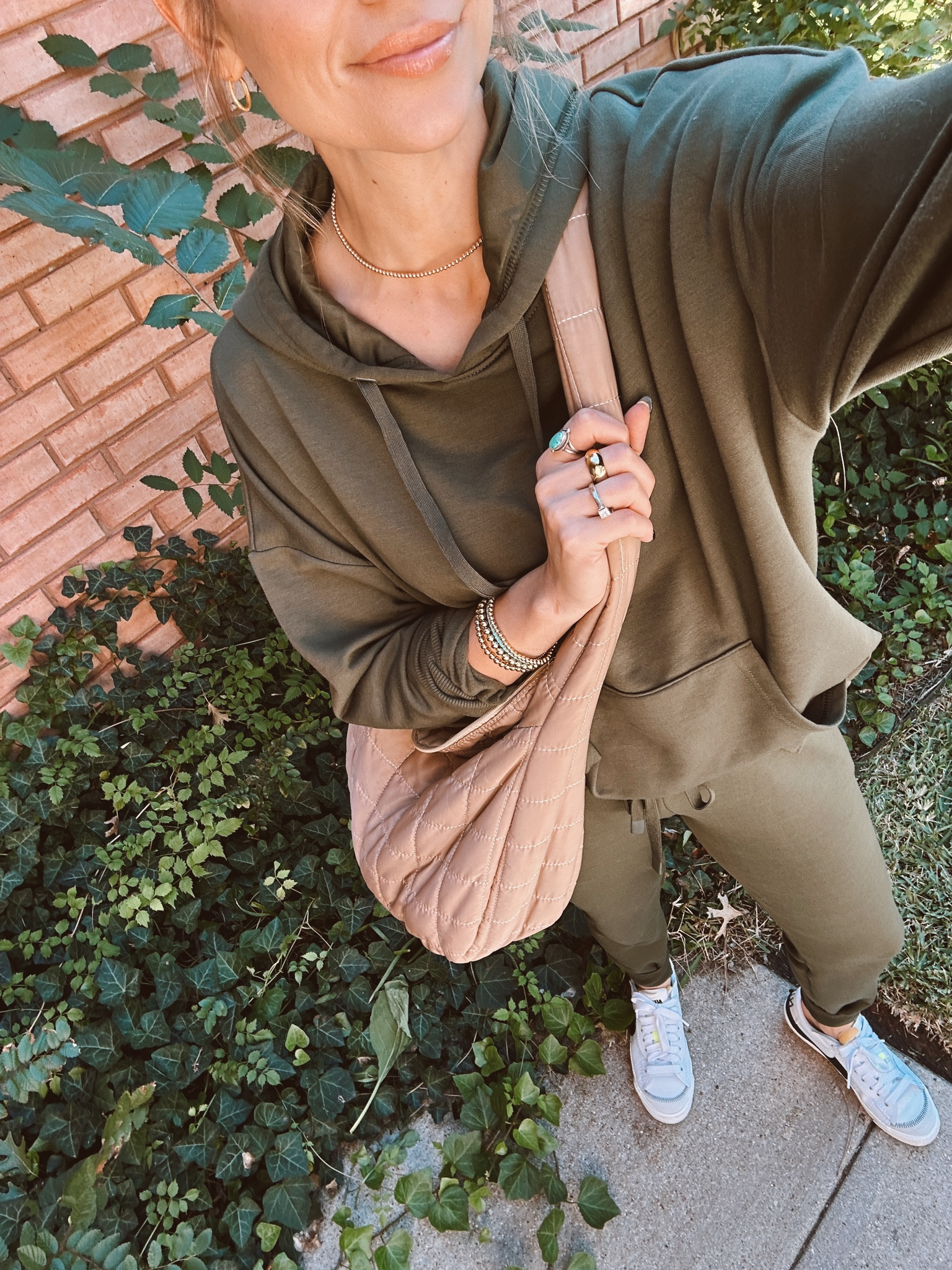 Under $32 Viral matching jogger set! Size medium / went up 1 size ✨

@walmart
#walmartpartner
#walmartfinds