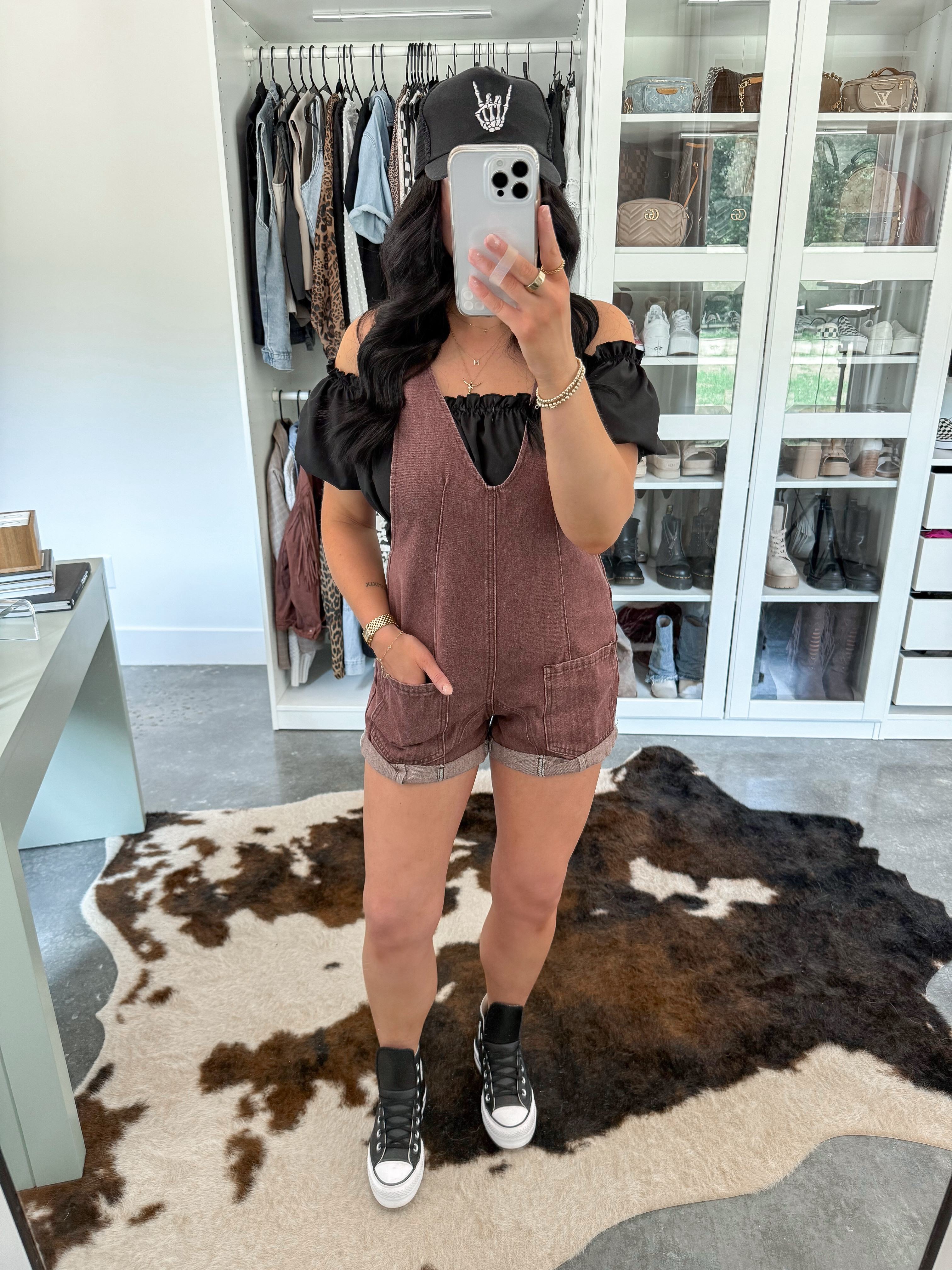 Top - small
Denim Romper - xs

*I did also link an alternative to my top since mine is almost sold out and I will link a long sleeve option for fall as well! 

Love this black and brown / burgundy color combo! I paired this outfit with my black leather platform converse sneakers, but you could always do some combat boots to transition it into fall! 🖤

 

 #LTKFindsUnder50 #LTKFindsUnder100 #LTKStyleTip