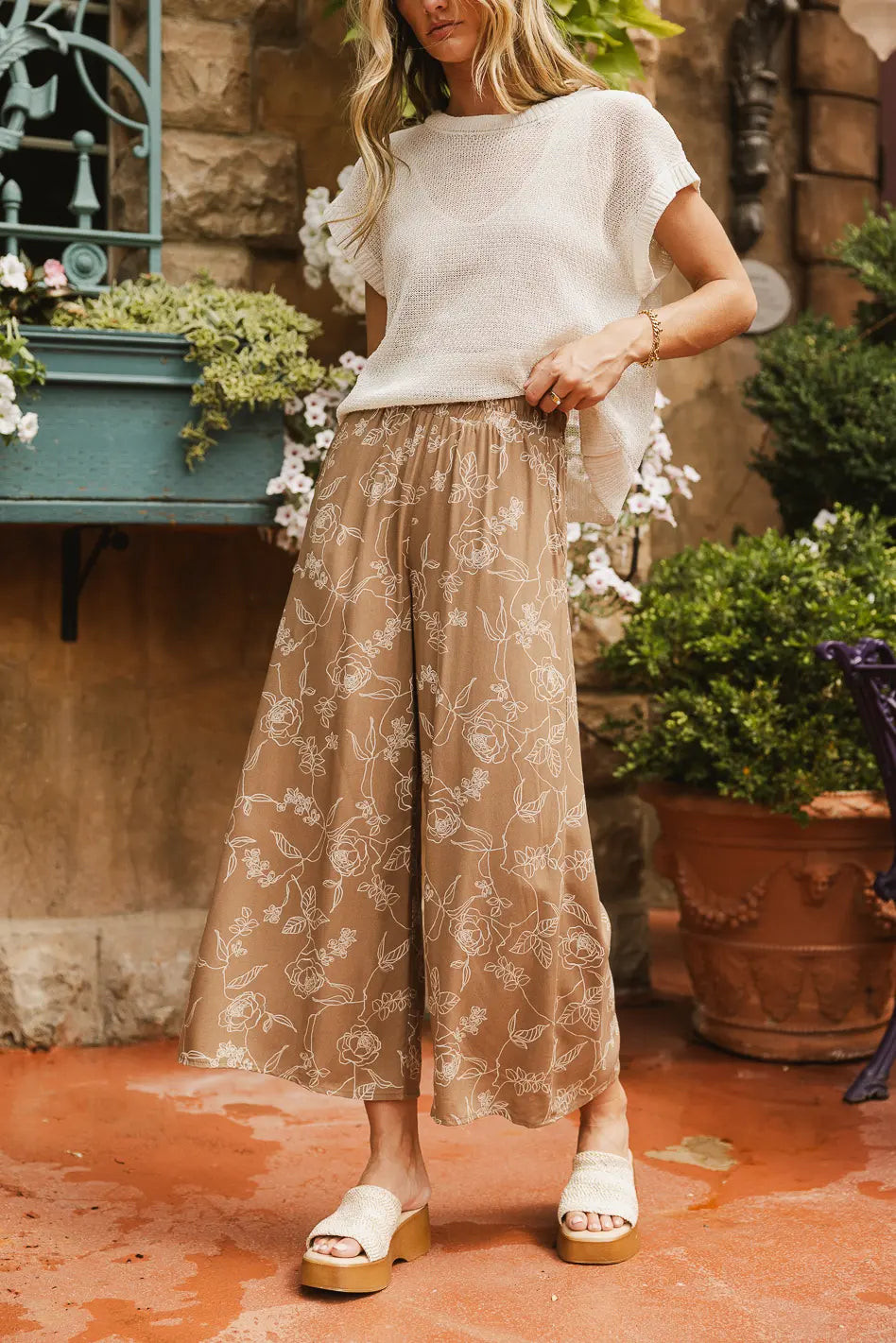 Tallulah Floral Pants in Mocha | Böhme US
