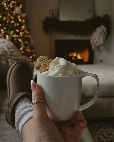cozy christmas 🧸☕️ 

gift ideas, holiday decor, gifts for her, ugg dupe, gold jewelry, coffee mug

#LTKshoecrush #LTKHoliday #LTKGiftGuide