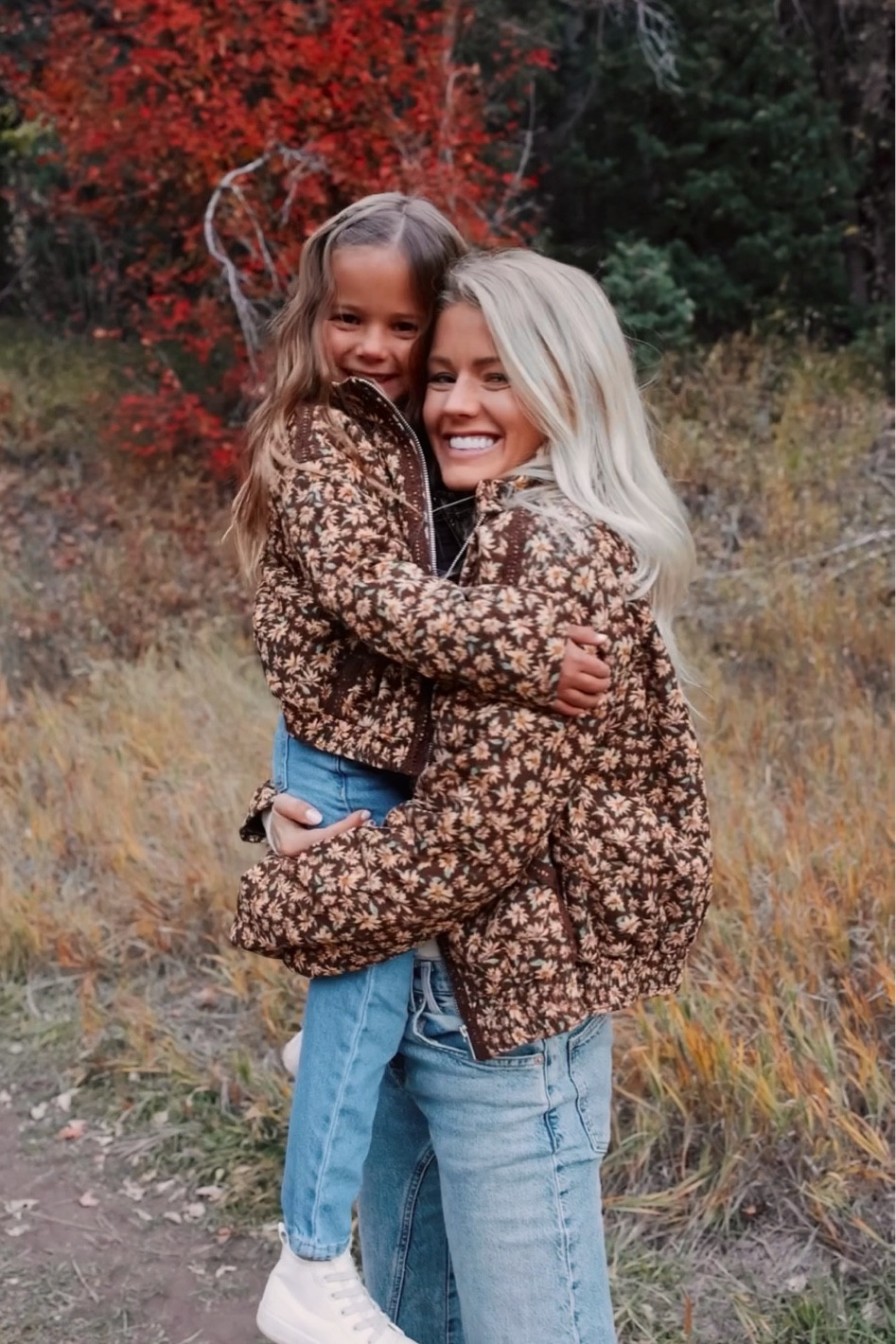 New favorite jacket for fall + it comes in mini size 🤎