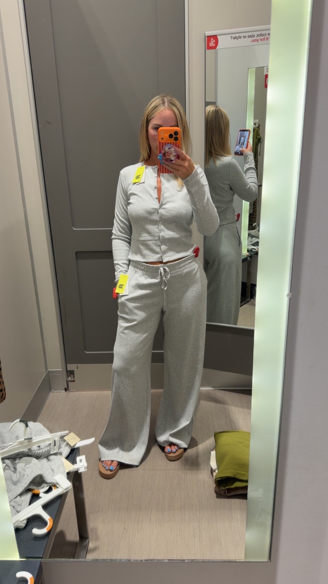 This set was so stretchy and comfy I’m in a medium could’ve done a small