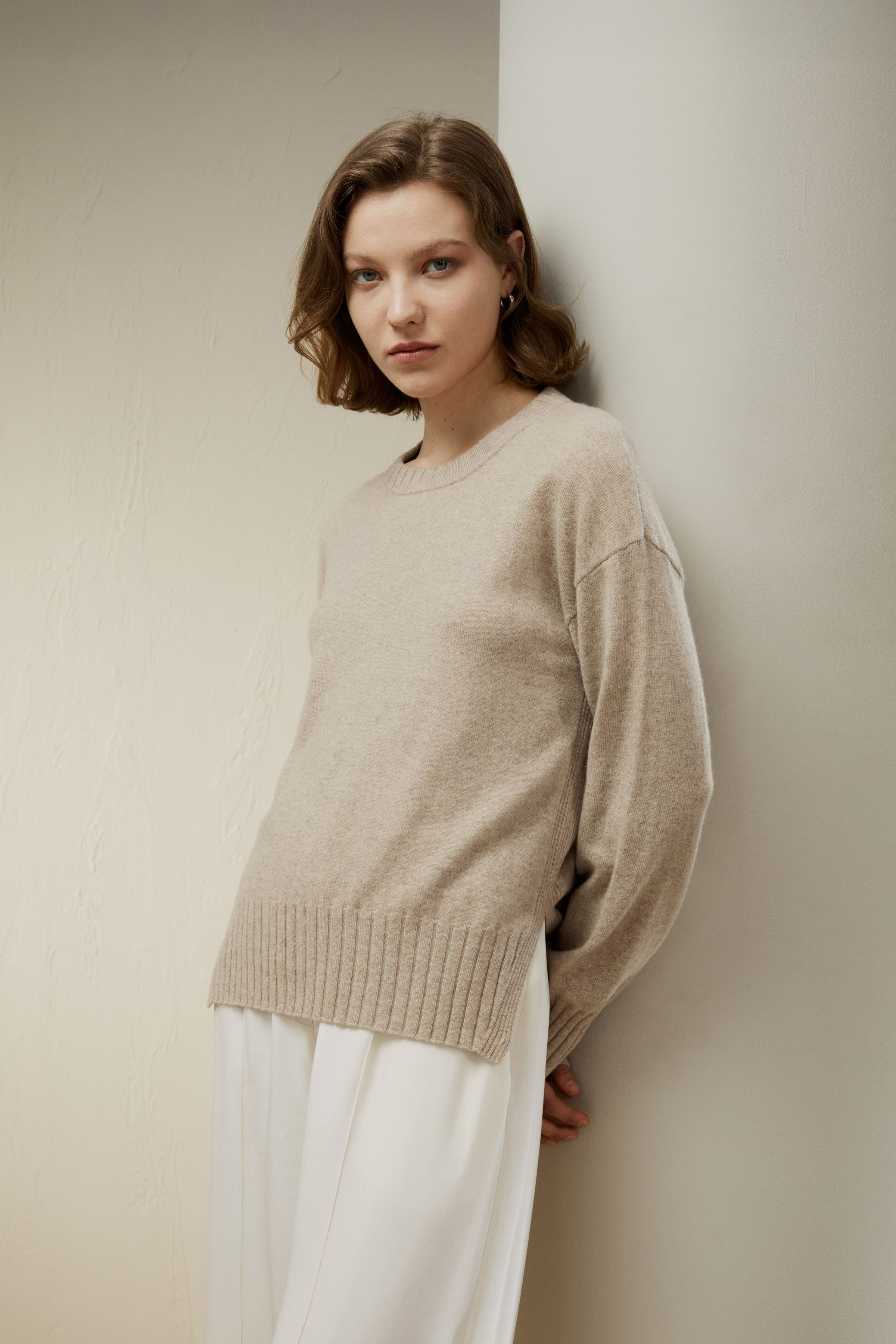 Crew Neck Cashmere Sweater | LilySilk
