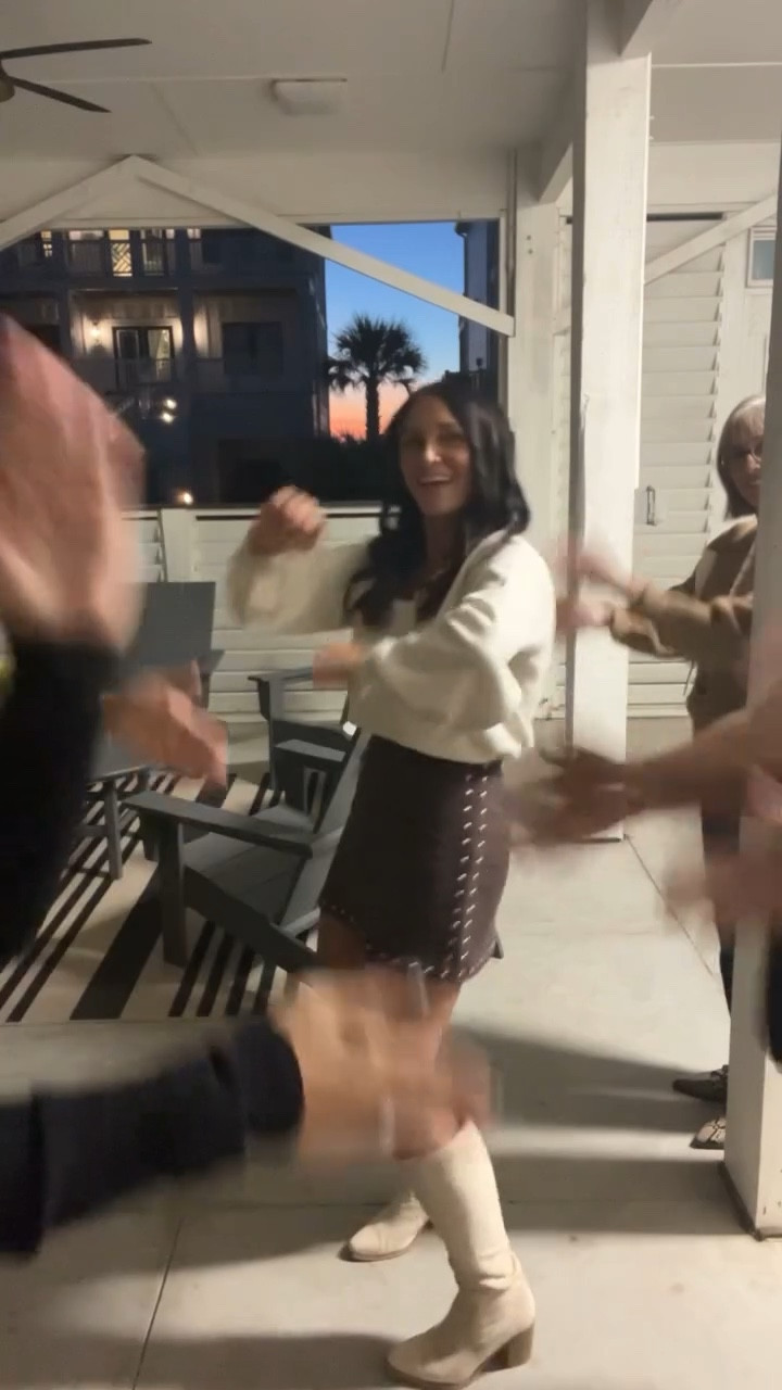 Is this an old trend? Yep. Do we care? Nope! Having the best time on our family girls weekend!!!