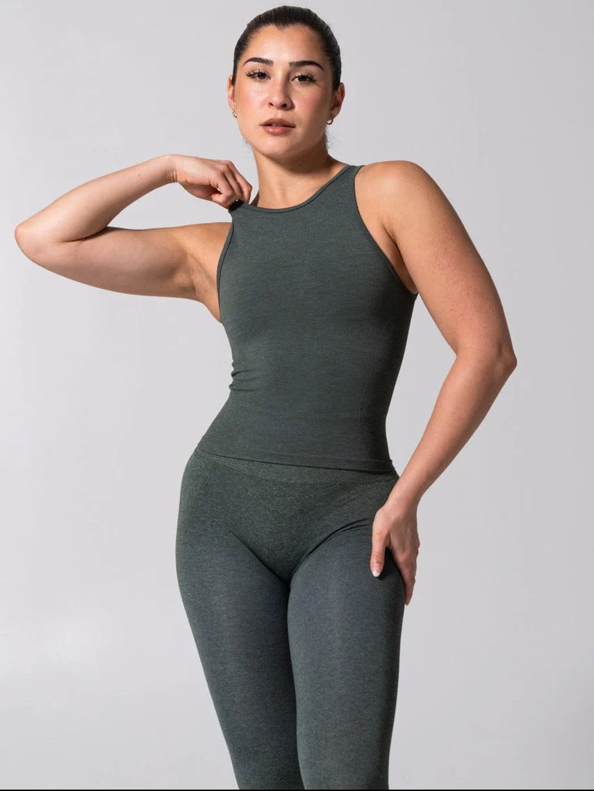 Shape Seamless Hip Tank - Heather Lipstick Red | Buffbunny Collection