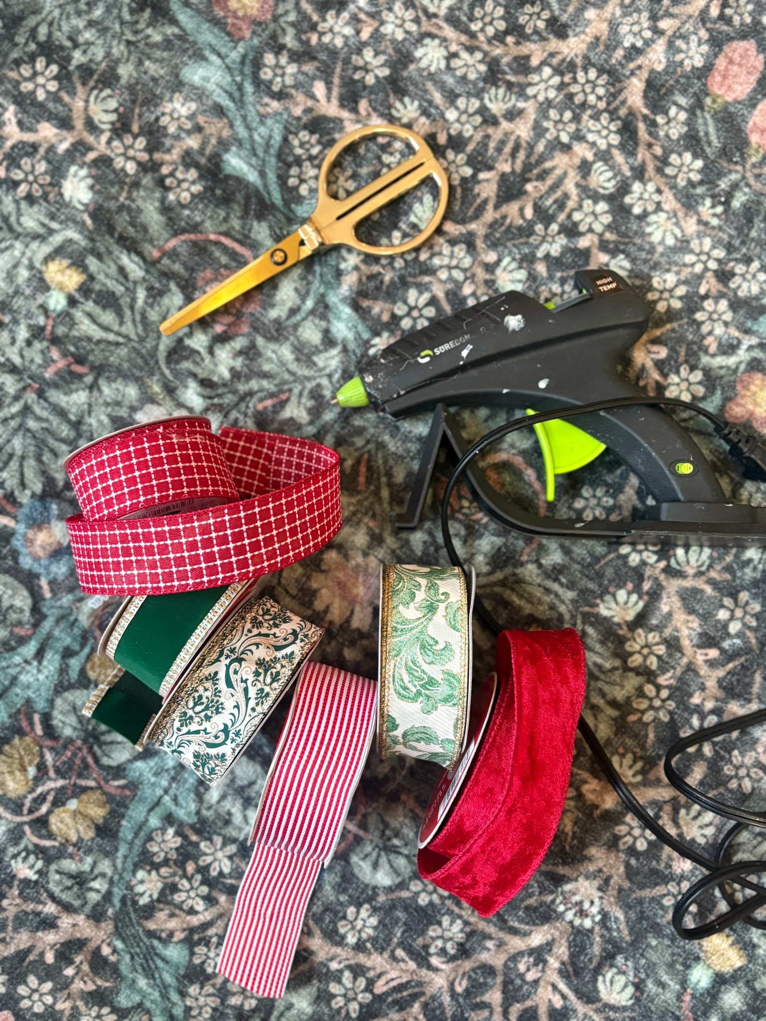 Ribbon chains 

#LTKFamily #LTKHoliday