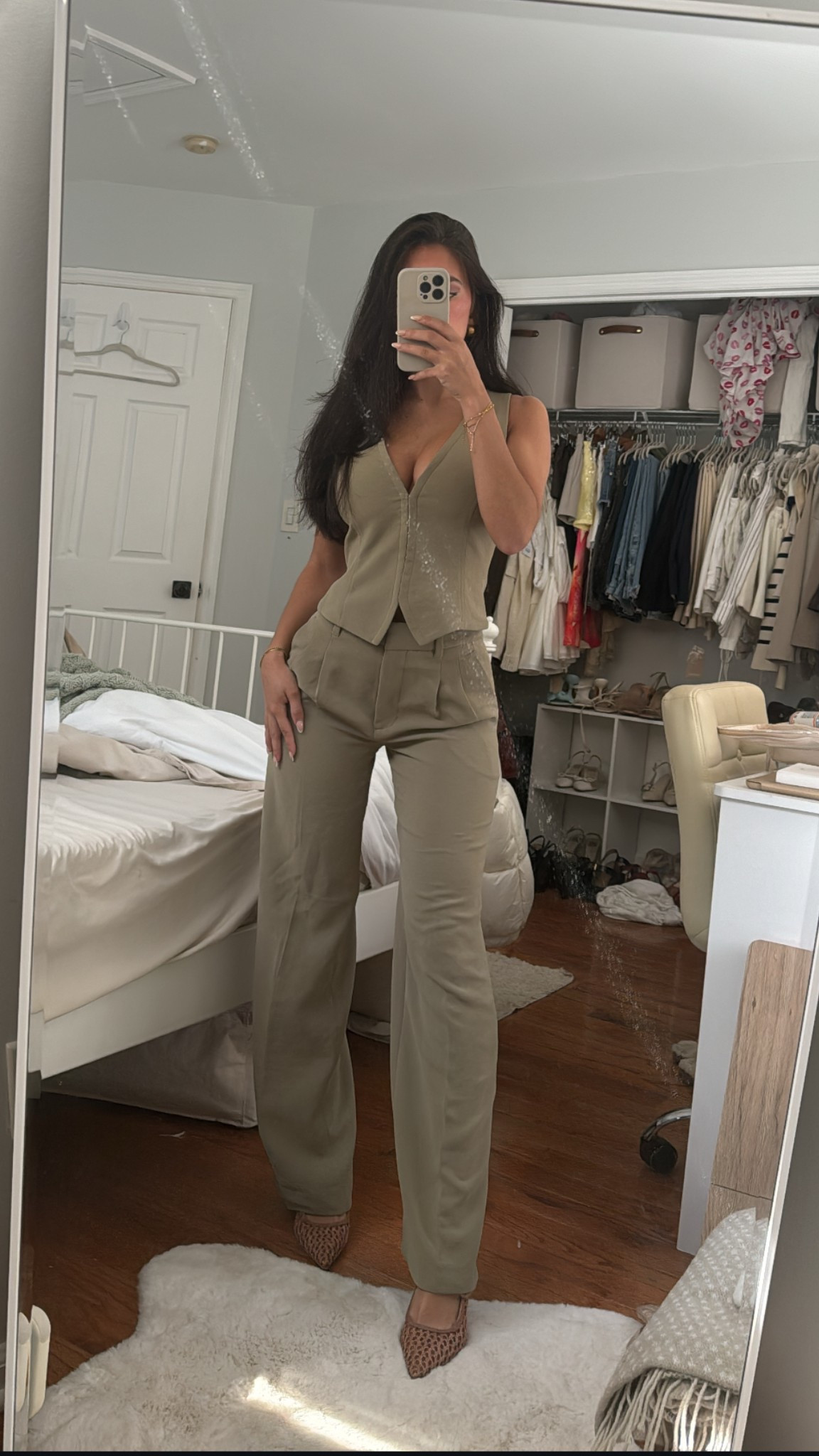 aritzia ootd

#LTKWorkwear #LTKStyleTip #LTKFindsUnder100