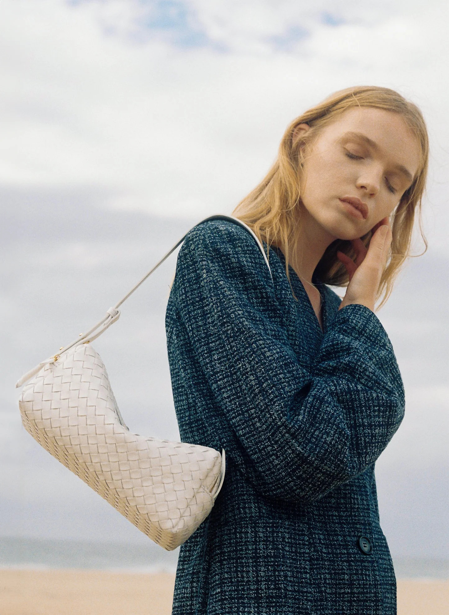 Trousse Woven Leather White - Woven Leather Shoulder Bag - Elleme | Elleme